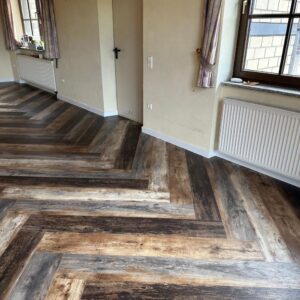 Vinylboden in Fischgrad